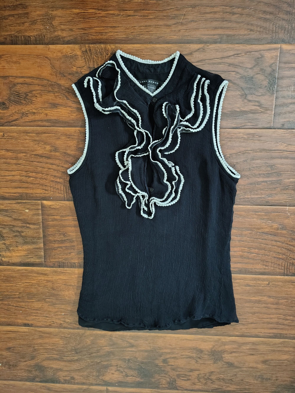 Retro Y2k Zara Woman silk black and white ruffle Sleeveless blouse Size S